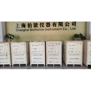 戰(zhàn)高溫斗酷暑，為某省疾控緊急運(yùn)送一批高壓滅菌器